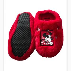 Disney size 7 slippers